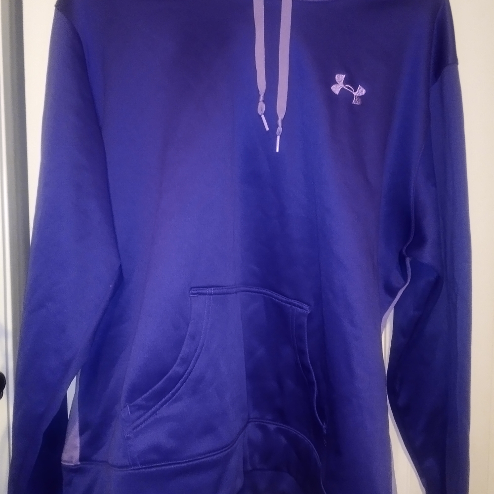 Under Armour hoodie
